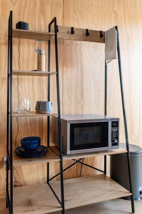 Ferienwohnung Cosy Studio With Mountain Views Wanaka Exterior foto