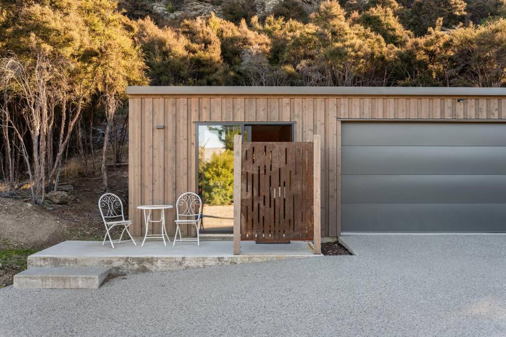 Ferienwohnung Cosy Studio With Mountain Views Wanaka Exterior foto